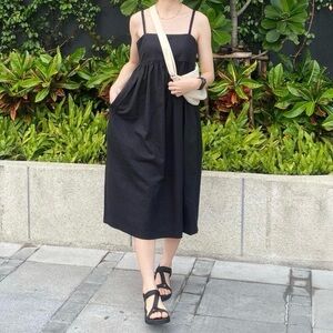 🌿🖤 Uniqlo Linen Blend Gathered Camisole Dress – Size M 🖤🌿